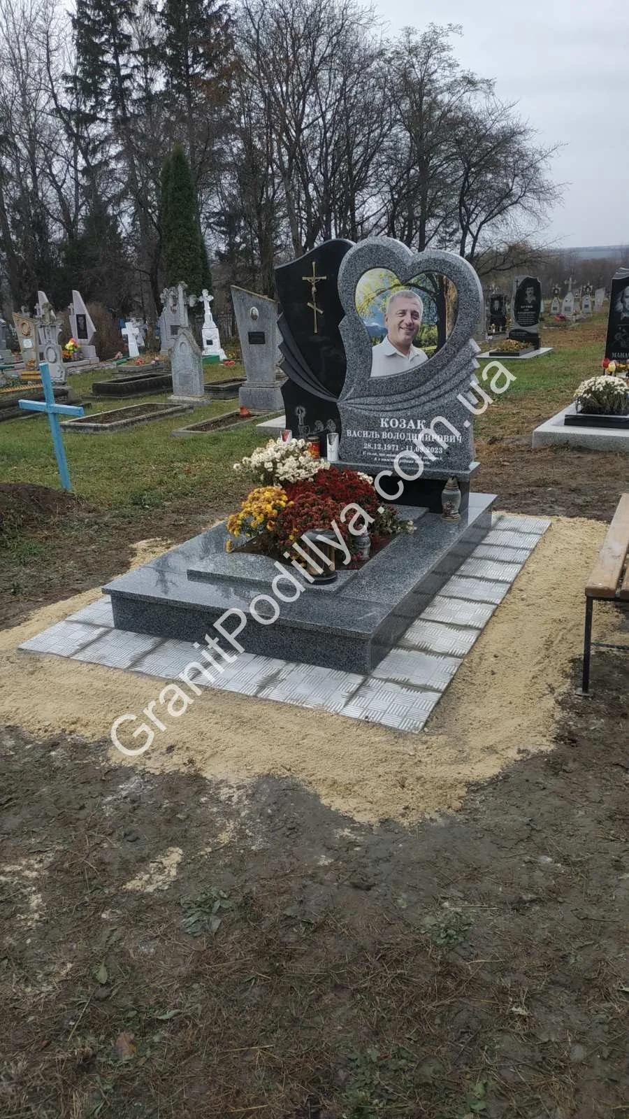 Подвійний пам'ятник з граніту - Кам'янець-Подільський | GranitPodillya